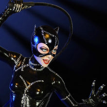Load image into Gallery viewer, Batman Returns Catwoman Maquette