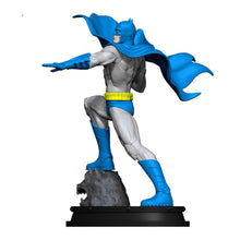 Load image into Gallery viewer, Batman 80th Classic Batman Limited Edition Statue
