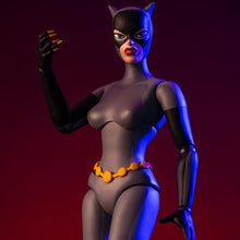 Load image into Gallery viewer, Catwoman 1/6 Scale Figure from Batman: The Animated Series
