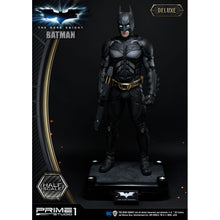 Load image into Gallery viewer, Batman (Deluxe) High Definition Museum Masterline 1/6 Scale Statue from The Dark Knight
