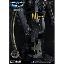 Load image into Gallery viewer, Batman (Deluxe) High Definition Museum Masterline 1/6 Scale Statue from The Dark Knight
