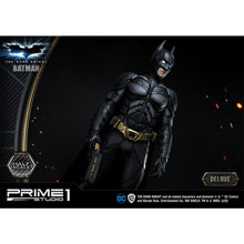 Load image into Gallery viewer, Batman (Deluxe) High Definition Museum Masterline 1/6 Scale Statue from The Dark Knight
