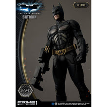 Load image into Gallery viewer, Batman (Deluxe) High Definition Museum Masterline 1/6 Scale Statue from The Dark Knight
