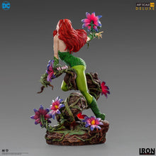 Load image into Gallery viewer, Poison Ivy Deluxe Art Scale 1/10 Statue
