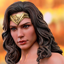 Load image into Gallery viewer, Wonder Woman 1/6 Scale Figure from Wonder Woman 1984
