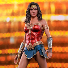 Load image into Gallery viewer, Wonder Woman 1/6 Scale Figure from Wonder Woman 1984
